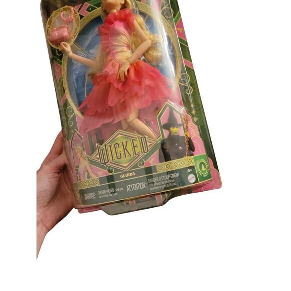 Wicked Glinda Fashion Doll by Mattel Misprint URL Box Ariana Grande NEW - Picture 5 of 6